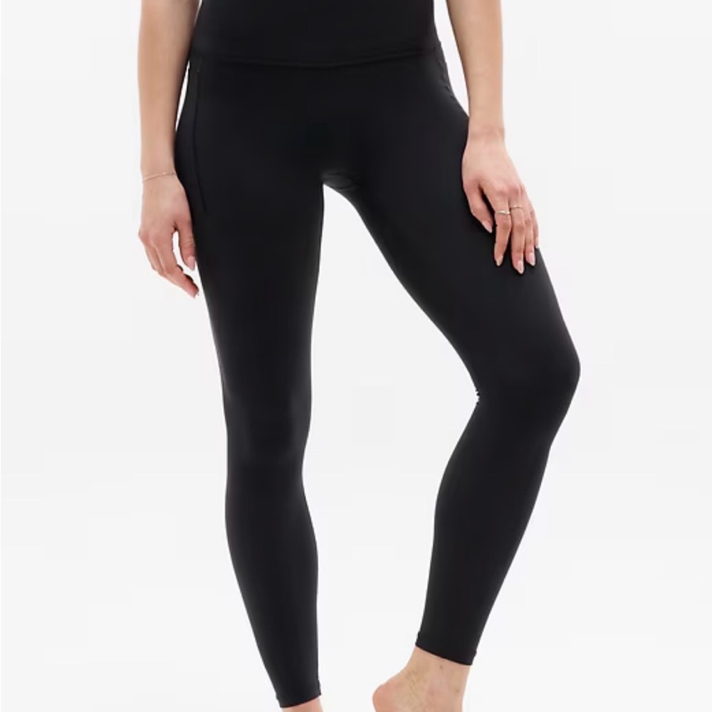 Athleta transcend stash tight